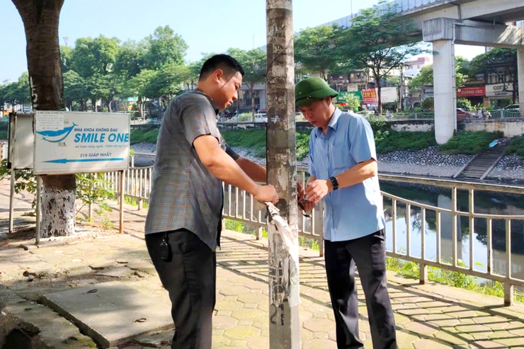 Phường Thanh Xuân ra quân tổng vệ sinh môi trường chào mừng kỷ niệm 80 năm Cách mạng tháng Tám và Quốc khánh 2-9- Ảnh 4.