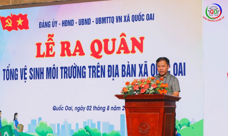 Sôi nổi Lễ ra quân tổng vệ sinh môi trường, trồng hoa cây xanh tại xã Quốc Oai- Ảnh 2.