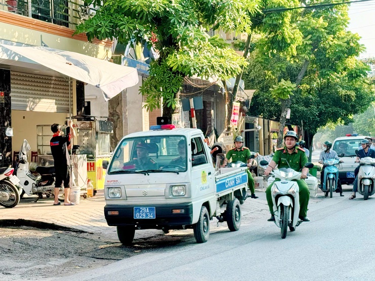 Xã Nam Phù huy động sức mạnh và sự đồng lòng của người dân kiến tạo môi trường xanh – sạch – đẹp- Ảnh 13.