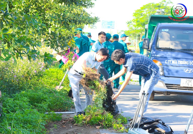 Sôi nổi Lễ ra quân tổng vệ sinh môi trường, trồng hoa cây xanh tại xã Quốc Oai- Ảnh 17.
