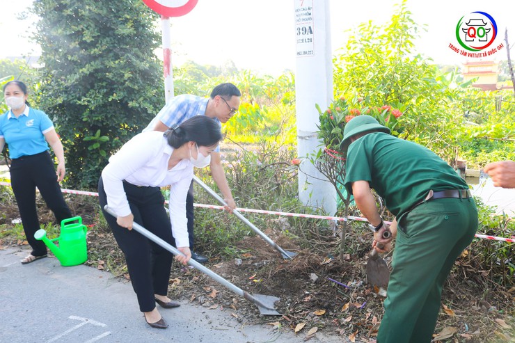 Sôi nổi Lễ ra quân tổng vệ sinh môi trường, trồng hoa cây xanh tại xã Quốc Oai- Ảnh 20.