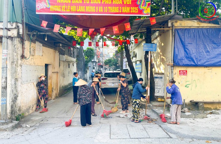 Sôi nổi Lễ ra quân tổng vệ sinh môi trường, trồng hoa cây xanh tại xã Quốc Oai- Ảnh 28.