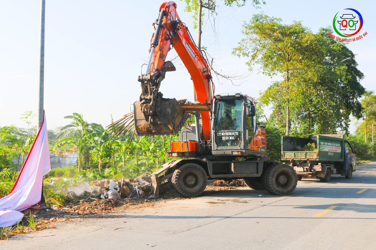Sôi nổi Lễ ra quân tổng vệ sinh môi trường, trồng hoa cây xanh tại xã Quốc Oai- Ảnh 31.