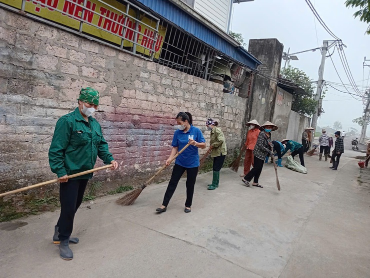 Hòa Xá đồng loạt ra quân tổng vệ sinh môi trường: Chung tay để quê hương sáng – xanh – sạch – đẹp hơn- Ảnh 12.