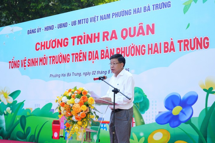 Phường Hai Bà Trưng tổ chức Lễ ra quân tổng vệ sinh môi trường trên điạ bàn phường.- Ảnh 3.