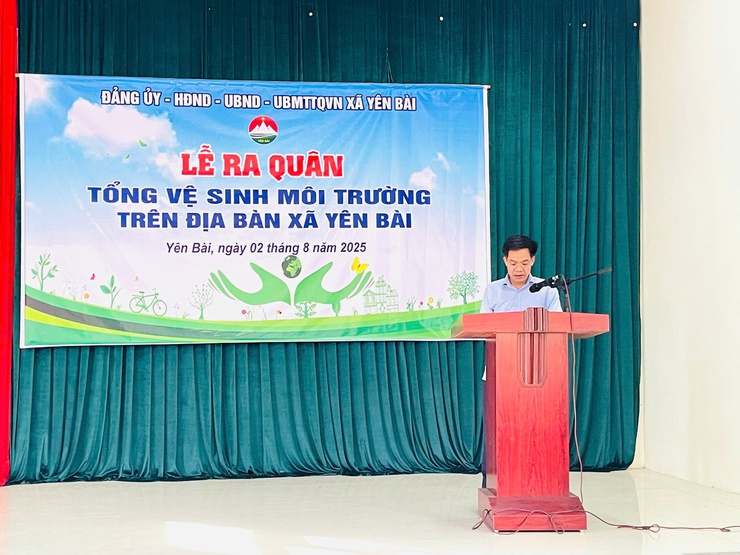NHÂN DÂN XÃ YÊN BÀI ĐỒNG LOẠT TIẾN HÀNH VỆ SINH MÔI TRƯỜNG, ĐƯỜNG LÀNG NGÕ XÓM. HƯỞNG ỨNG LỄ RA QUÂN TỔNG VỆ SINH MÔI TRƯỜNG TOÀN THÀNH PHỐ HÀ NỘI. - Ảnh 2.