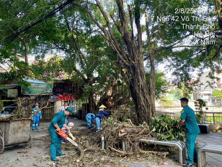 Lễ ra quân tổng vệ sinh môi trường tại Phường Bạch Mai- Ảnh 8.
