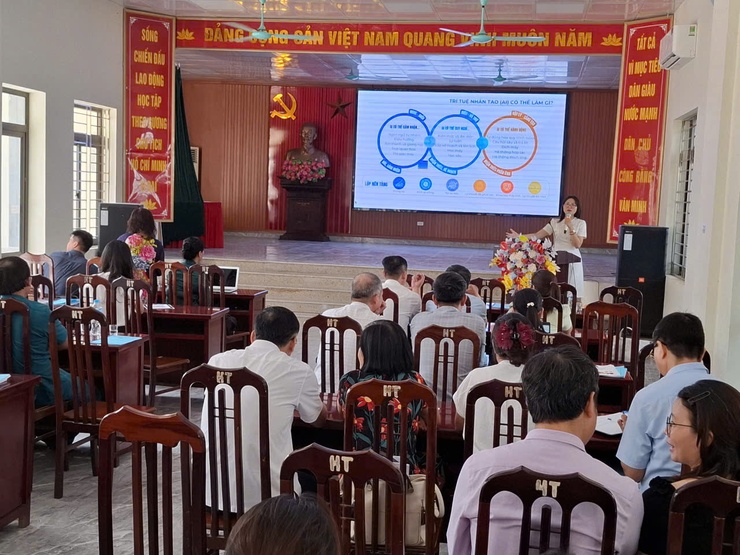 Cán bộ, công chức, viên chức xã Hòa Xá tham gia tập huấn ứng dụng trí tuệ nhân tạo trong chuyển đổi số- Ảnh 6.