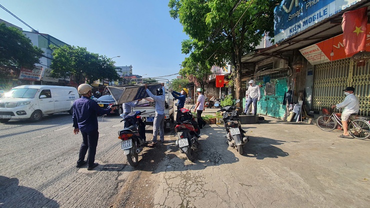 Ra quân tổng vệ sinh môi trường, chỉnh trang đô thị "Vì một Phú Lương an toàn, sáng - xanh - sạch - đẹp"- Ảnh 8.