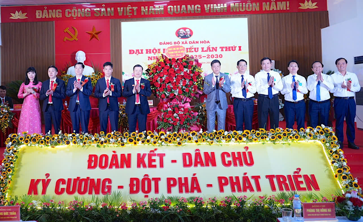 ĐẠI HỘI ĐẠI BIỂU ĐẢNG BỘ XÃ DÂN HÒA LẦN THỨ I, NHIỆM KỲ 2025- 2030 : VỮNG BƯỚC TIẾN VÀO KỶ NGUYÊN MỚI- Ảnh 13.