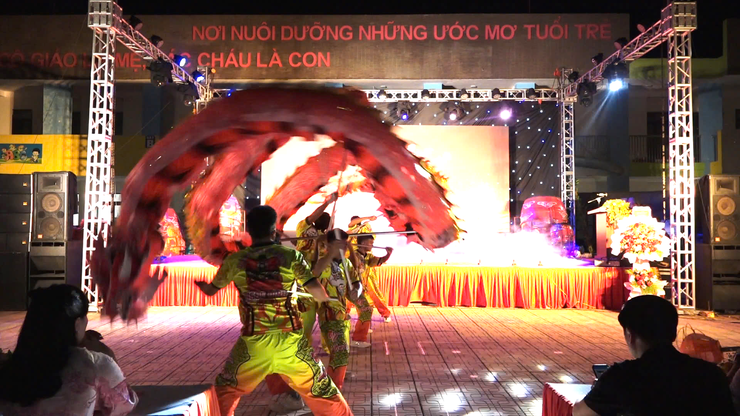 LIÊN HOAN NGHỆ THUẬT CHÀO MỪNG THÀNH CÔNG ĐẠI HỘI ĐẢNG BỘ XÃ DÂN HÒA LẦN THỨ I, NHIỆM KỲ 2025 - 2030: KHÍ THẾ MỚI, NIỀM TIN MỚI- Ảnh 7.