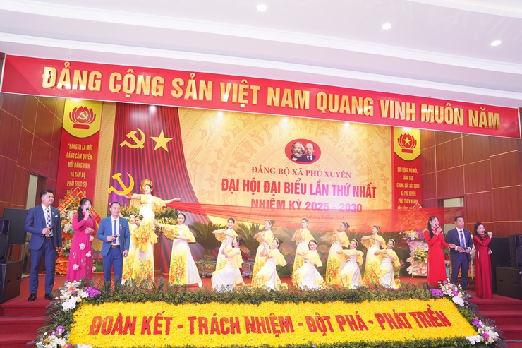 Đại hội đại biểu Đảng bộ xã Phú Xuyên lần thứ I, nhiệm kỳ 2025 -2030: Khơi dậy khát vọng, kiến tạo tương lai- Ảnh 3.