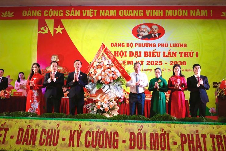 Đại hội Đảng bộ phường Phú Lương lần thứ I, nhiệm kỳ 2025 - 2030 thành công tốt đẹp- Ảnh 5.