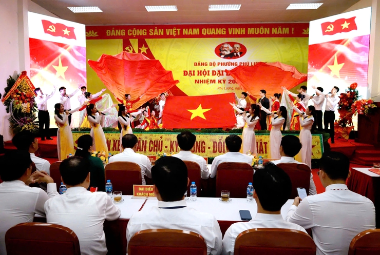 Đại hội Đảng bộ phường Phú Lương lần thứ I, nhiệm kỳ 2025 - 2030 thành công tốt đẹp- Ảnh 3.