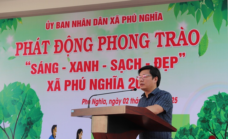 Phú Nghĩa phát động phong trào thi đua "Sáng - Xanh - Sạch - Đẹp" với quyết tâm thay đổi từ nhận thức đến hành động đối với công tác bảo vệ môi trường- Ảnh 4.