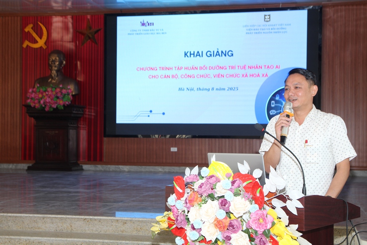 Cán bộ, công chức, viên chức xã Hòa Xá tham gia tập huấn ứng dụng trí tuệ nhân tạo trong chuyển đổi số- Ảnh 2.