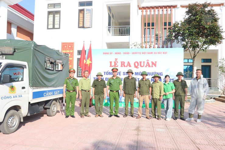 28 thôn xã Bất Bạt đồng loạt ra quân tổng vệ sinh môi trường- Ảnh 5.