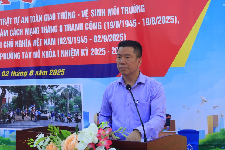 TÂY MỖ PHÁT ĐỘNG ĐỢT CAO ĐIỂM VỀ TRẬT TỰ ĐÔ THỊ, AN TOÀN GIAO THÔNG VÀ VỆ SINH MÔI TRƯỜNG CHÀO MỪNG CÁC NGÀY LỄ LỚN VÀ ĐẠI HỘI ĐẢNG BỘ PHƯỜNG- Ảnh 4.
