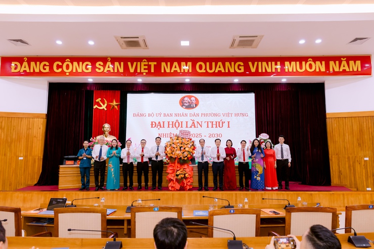 Đại hội Đảng bộ UBND phường Việt Hưng lần thứ nhất, nhiệm kỳ 2025 - 2030- Ảnh 3.