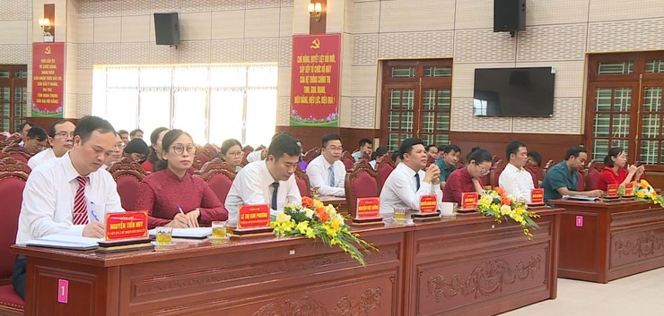 Xã Phúc Thọ tổng kết công tác tổ chức Đại hội đại biểu Đảng bộ xã lần thứ I, nhiệm kỳ 2025-2030; phát động phong trào thi đua 5 tháng cuối năm 2025- Ảnh 3.