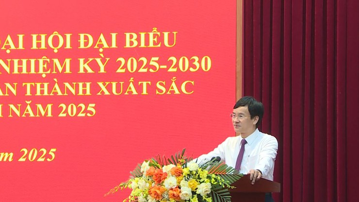 Xã Phúc Thọ tổng kết công tác tổ chức Đại hội đại biểu Đảng bộ xã lần thứ I, nhiệm kỳ 2025-2030; phát động phong trào thi đua 5 tháng cuối năm 2025- Ảnh 1.