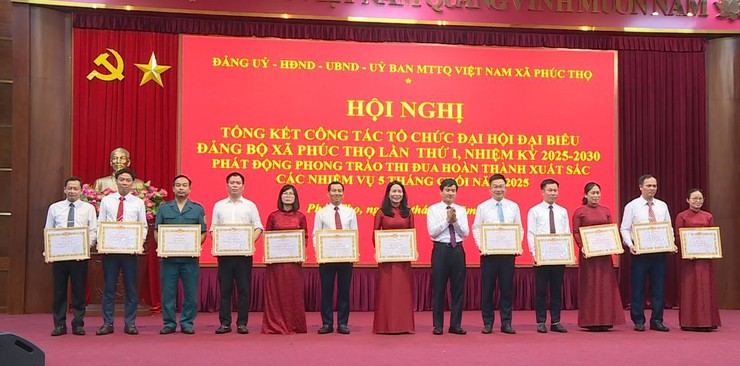 Xã Phúc Thọ tổng kết công tác tổ chức Đại hội đại biểu Đảng bộ xã lần thứ I, nhiệm kỳ 2025-2030; phát động phong trào thi đua 5 tháng cuối năm 2025- Ảnh 5.