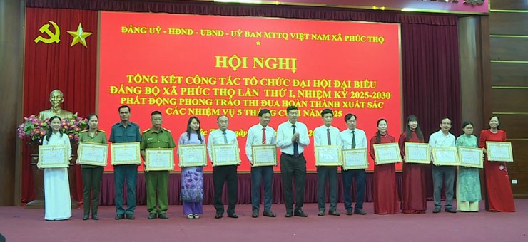 Xã Phúc Thọ tổng kết công tác tổ chức Đại hội đại biểu Đảng bộ xã lần thứ I, nhiệm kỳ 2025-2030; phát động phong trào thi đua 5 tháng cuối năm 2025- Ảnh 7.