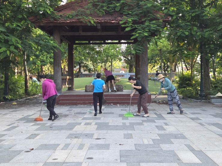 Phường Xuân Phương phát động đợt cao điểm về trật tự đô thị, an toàn giao thông và vệ sinh môi trường Chào mừng các ngày Lễ lớn và Đại hội Đảng bộ Phường- Ảnh 9.