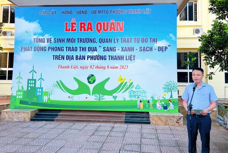 UBND phường Thanh Liệt: Hơn 200 cán bộ, công chức, viên chức và Nhân dân ra quân thực hiện văn minh đô thị, vệ sinh môi trường- Ảnh 2.