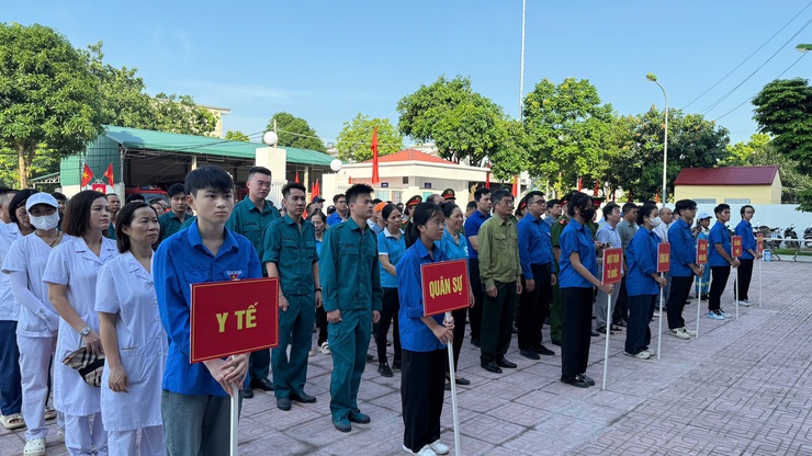 Phường Xuân Phương phát động đợt cao điểm về trật tự đô thị, an toàn giao thông và vệ sinh môi trường Chào mừng các ngày Lễ lớn và Đại hội Đảng bộ Phường- Ảnh 3.