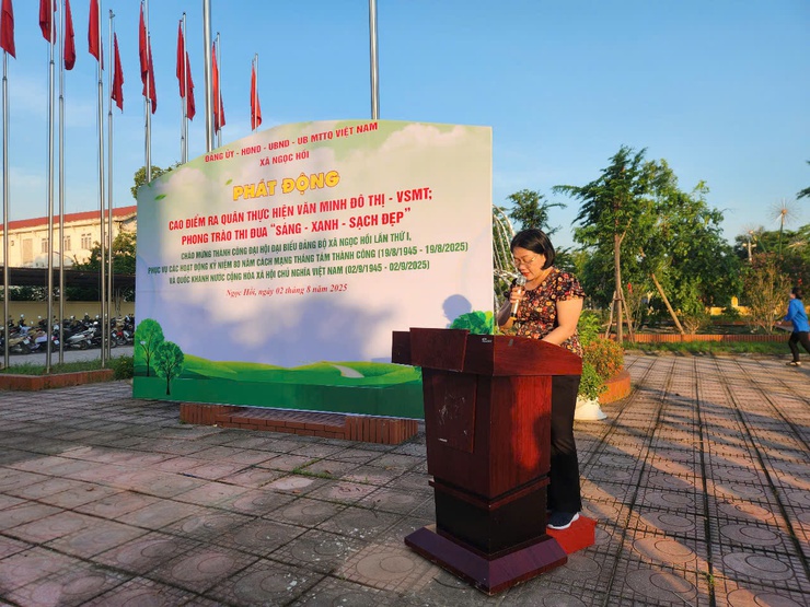 UBND xã Ngọc Hồi: Ra quân thực hiện văn minh đô thị và tổng vệ sinh môi trường - Ảnh 3.