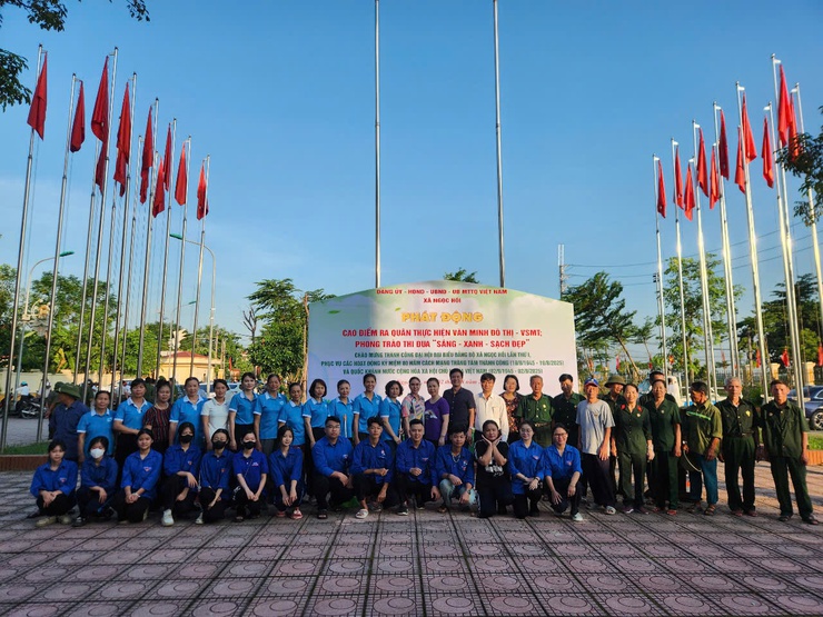 UBND xã Ngọc Hồi: Ra quân thực hiện văn minh đô thị và tổng vệ sinh môi trường - Ảnh 6.