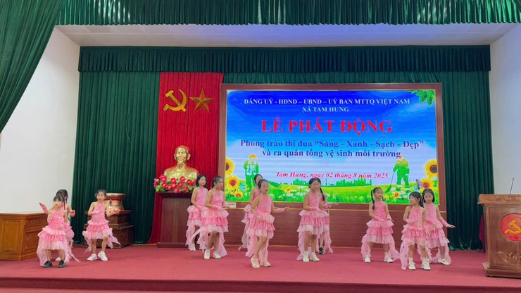 Tam Hưng phát động phong trào thi đua "Sáng – Xanh – Sạch – Đẹp": Lan tỏa trách nhiệm, kiến tạo môi trường sống văn minh- Ảnh 1.