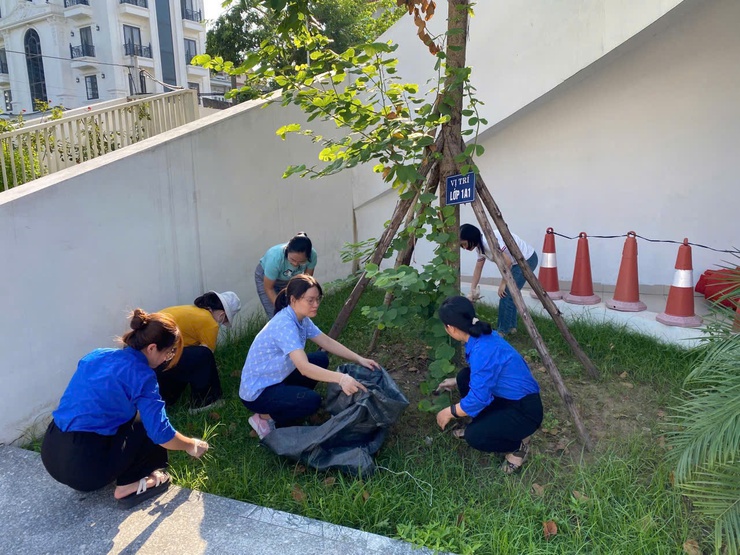 Phường Lĩnh Nam: Chung tay giữ gìn môi trường, xây dựng nếp sống văn minh, hiện đại.- Ảnh 10.