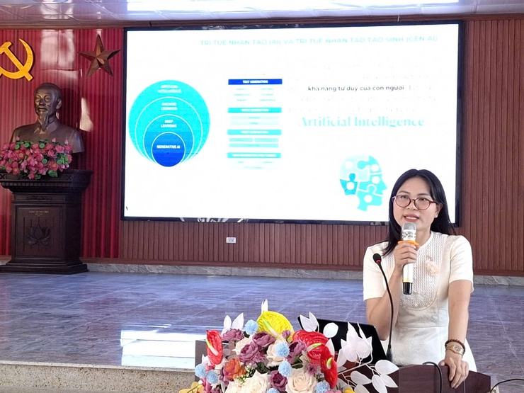 Cán bộ, công chức, viên chức xã Hòa Xá tham gia tập huấn ứng dụng trí tuệ nhân tạo trong chuyển đổi số- Ảnh 4.