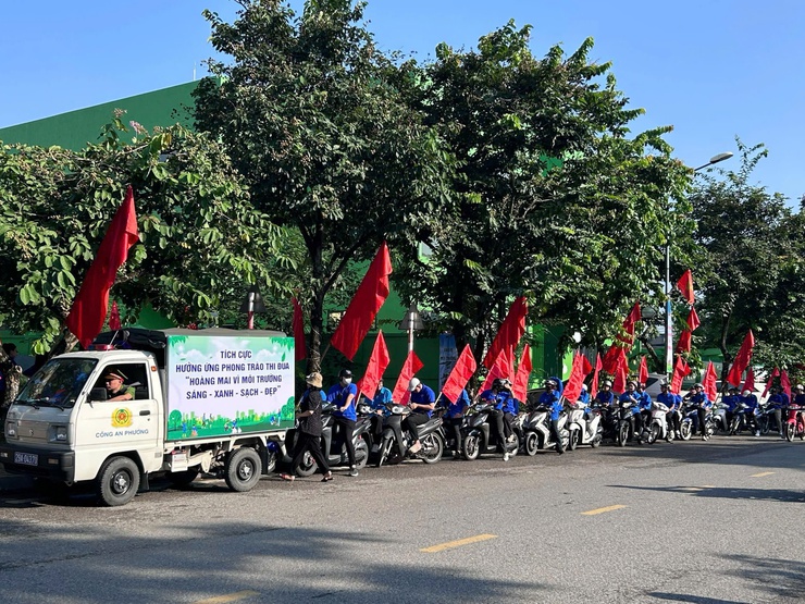 PHƯỜNG HOÀNG MAI TỔ CHỨC LỄ RA QUÂN TỔNG VỆ SINH MÔI TRƯỜNG- Ảnh 7.
