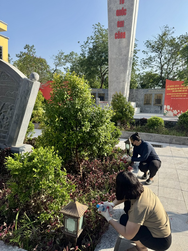Phường Lĩnh Nam: Chung tay giữ gìn môi trường, xây dựng nếp sống văn minh, hiện đại.- Ảnh 9.