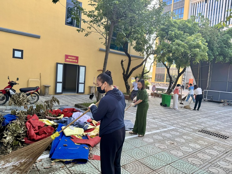 Phường Lĩnh Nam: Chung tay giữ gìn môi trường, xây dựng nếp sống văn minh, hiện đại.- Ảnh 11.