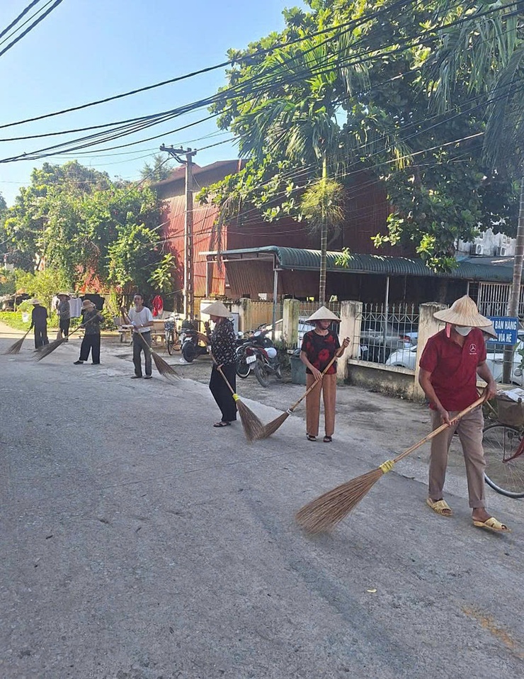 Xuân Mai ra quân tổng VSMT và phát động phong trào thi đua “Sáng - Xanh - Sạch - Đẹp”- Ảnh 17.