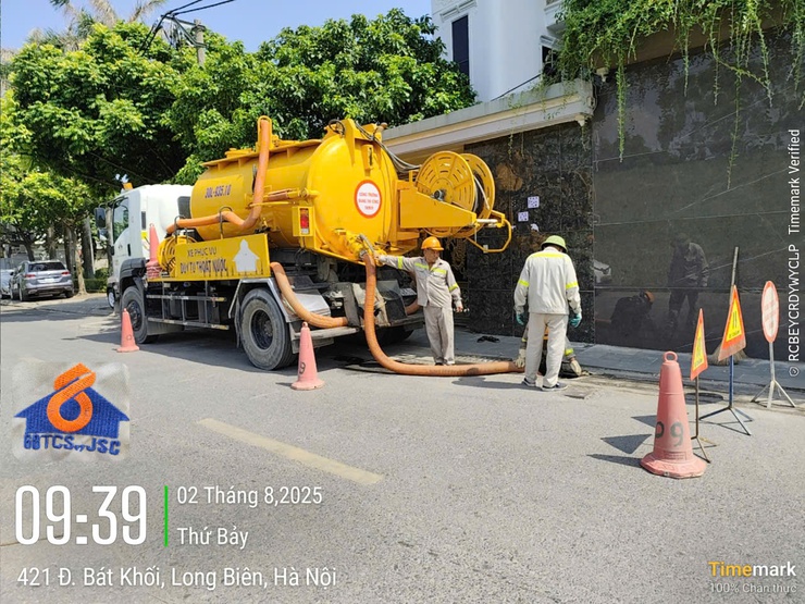 Phường Long Biên ra quân tổng vệ sinh môi trường phòng, diệt bọ gậy, phòng chống dịch sốt xuất huyết- Ảnh 19.