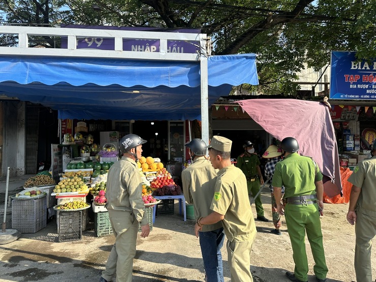 Phường Yên Nghĩa tổ chức Lễ ra quân xử lý vi phạm về trật tự giao thông, trật tự đô thị và vệ sinh môi trường- Ảnh 13.