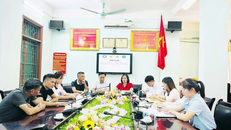 HỘI NGHỊ KÝ KẾT QUY CHẾ PHỐI HỢP TRONG HOẠT ĐỘNG CHUYÊN MÔN GIỮA 04 TRẠM Y TẾ XÃ: THANH OAI, DÂN HÒA, BÌNH MINH VÀ TAM HƯNG - Ảnh 1.