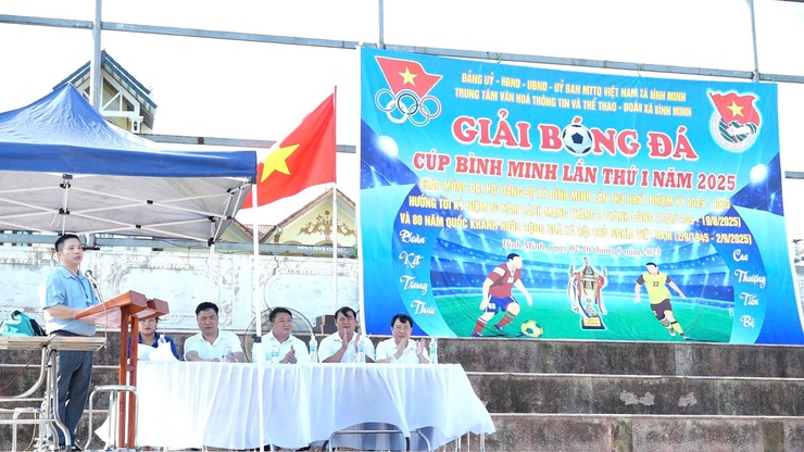 Khai mạc Giải bóng đá Cúp Bình Minh lần thứ I – Chào mừng Đại hội Đảng bộ xã Bình Minh lần thứ I, nhiệm kỳ 2025–2030- Ảnh 2.