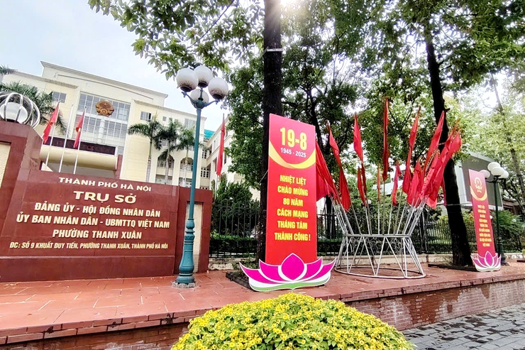 Phường Thanh Xuân rực rỡ cờ hoa chào mừng Quốc khánh 02/9- Ảnh 1.