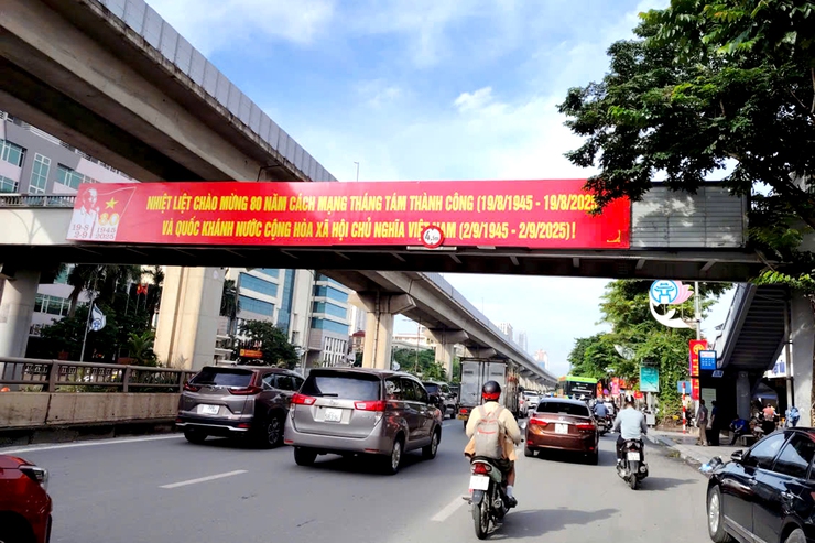 Phường Thanh Xuân rực rỡ cờ hoa chào mừng Quốc khánh 02/9- Ảnh 2.