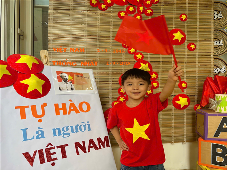 Hoạt động chào mừng Quốc khánh 2/9 của các bé lớp Mẫu giáo Lớn A2 - Trường Mầm non số 6- Ảnh 21.