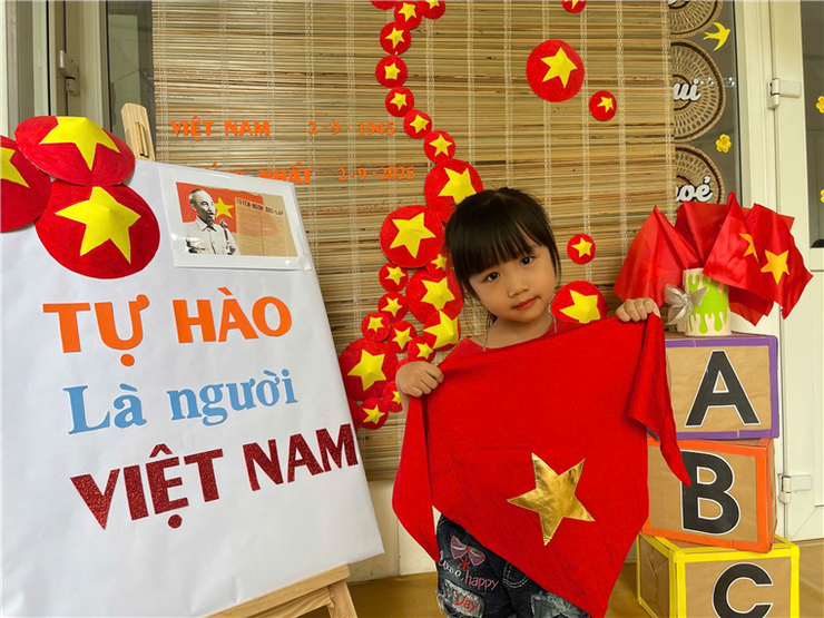 Hoạt động chào mừng Quốc khánh 2/9 của các bé lớp Mẫu giáo Lớn A2 - Trường Mầm non số 6- Ảnh 11.