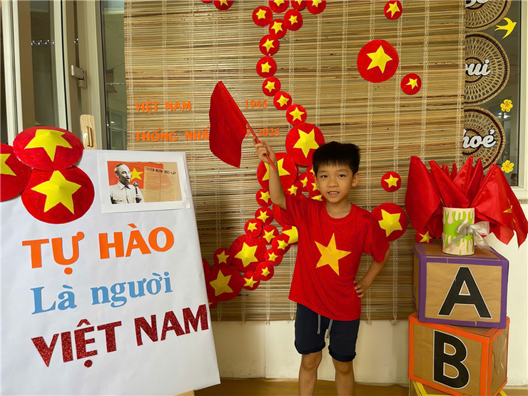 Hoạt động chào mừng Quốc khánh 2/9 của các bé lớp Mẫu giáo Lớn A2 - Trường Mầm non số 6- Ảnh 7.