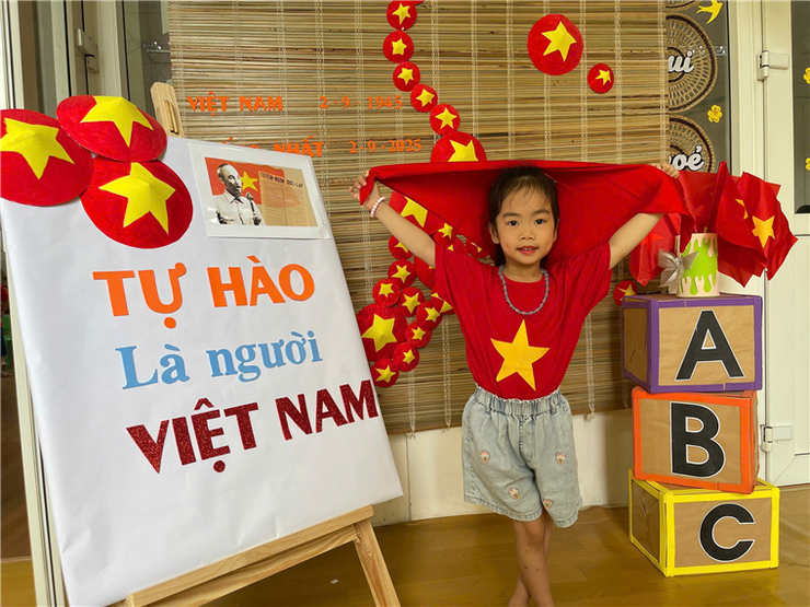 Hoạt động chào mừng Quốc khánh 2/9 của các bé lớp Mẫu giáo Lớn A2 - Trường Mầm non số 6- Ảnh 13.