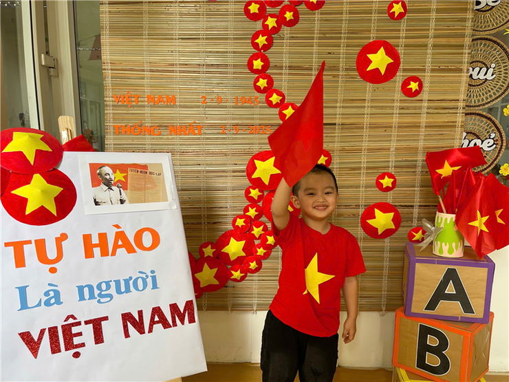 Hoạt động chào mừng Quốc khánh 2/9 của các bé lớp Mẫu giáo Lớn A2 - Trường Mầm non số 6- Ảnh 5.